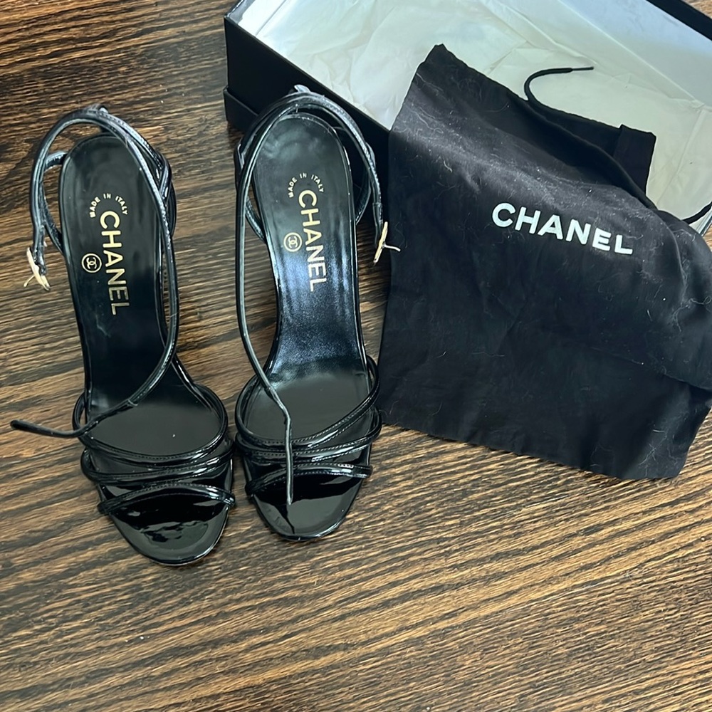 Chanel wedge sandals size 38